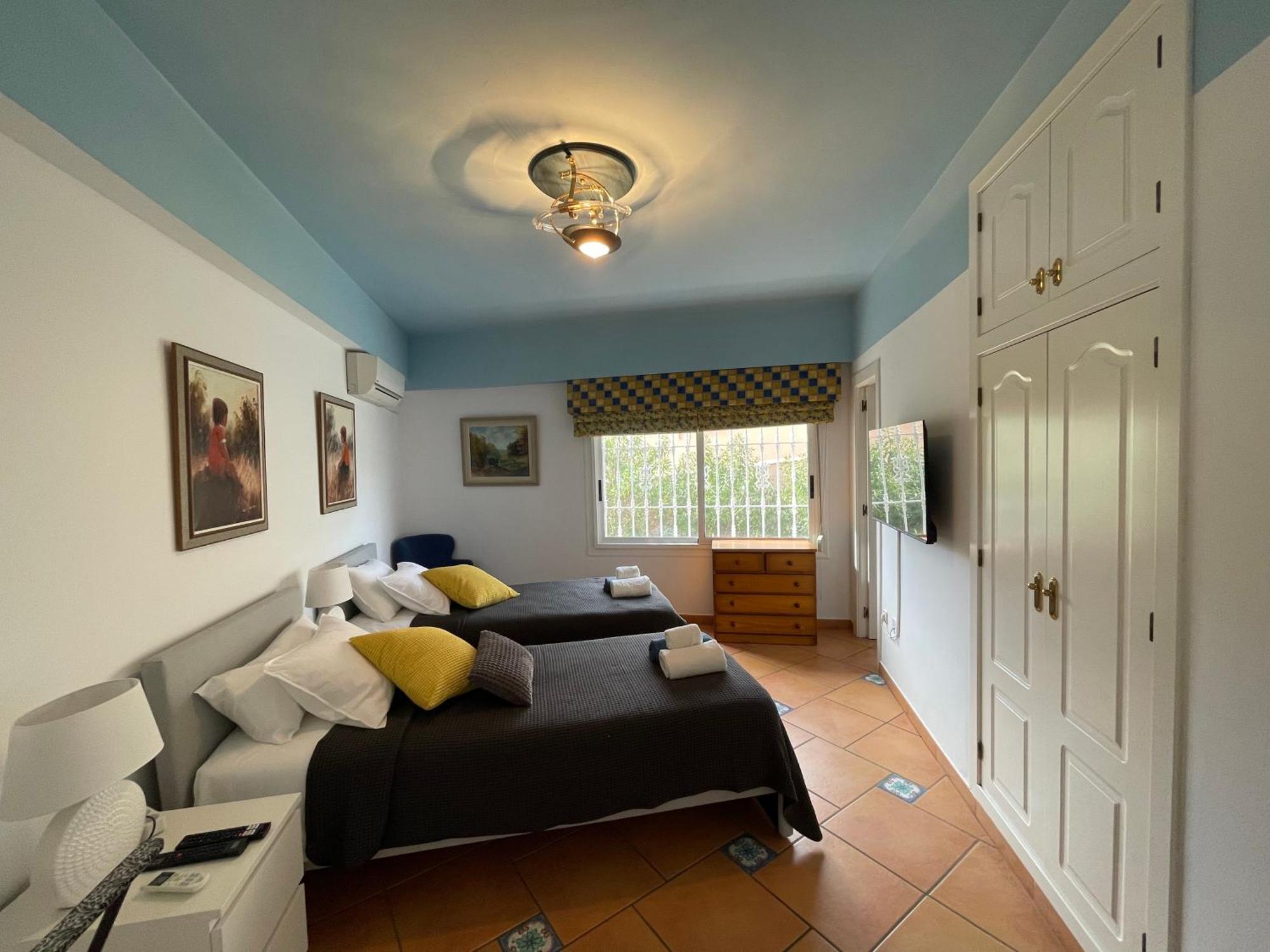 Anna'S Garden Bed & Breakfast Torrevieja Room photo