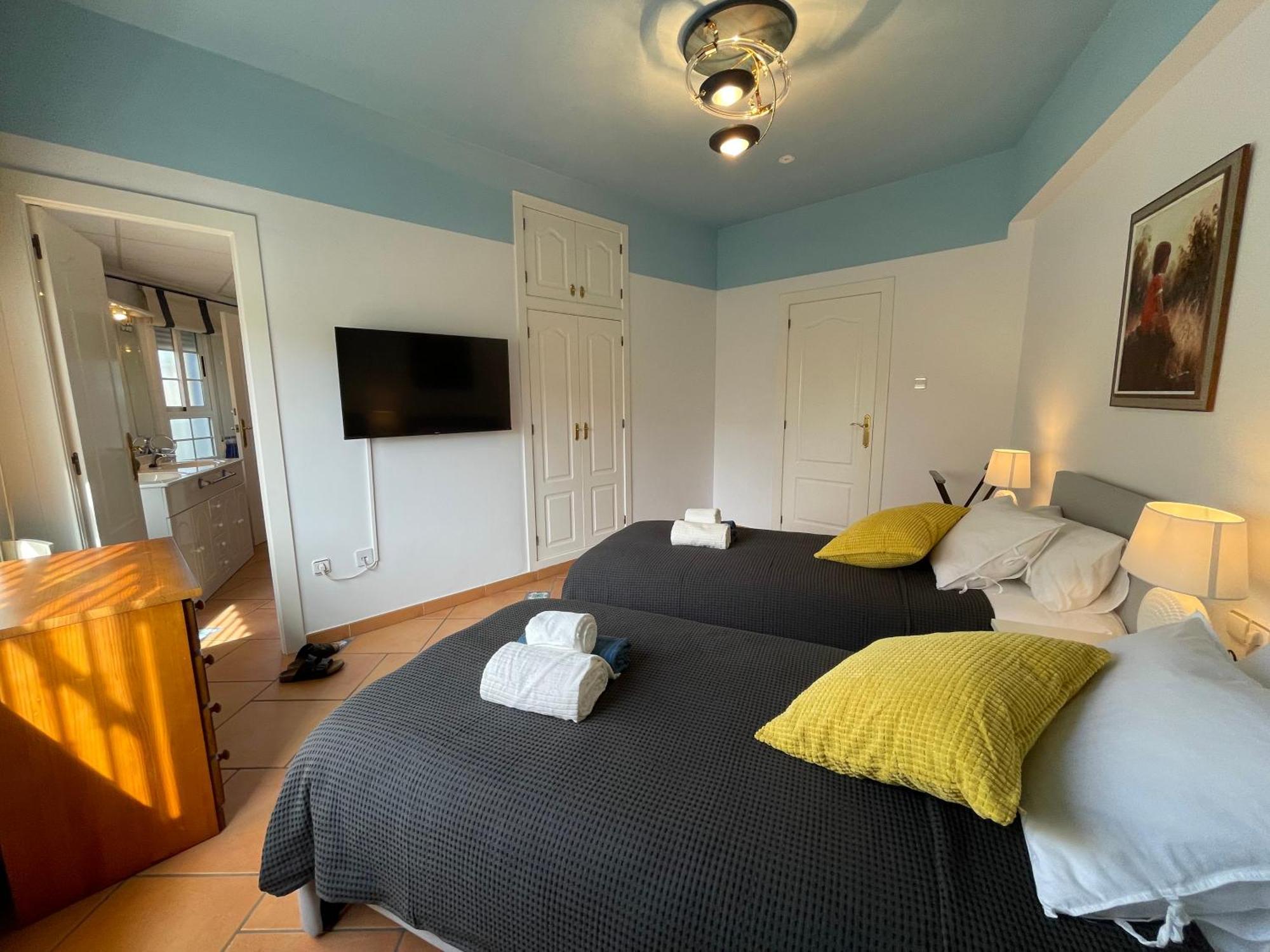 Anna'S Garden Bed & Breakfast Torrevieja Room photo